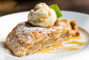 Apple strudel