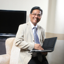 Lecturer photo Daniel