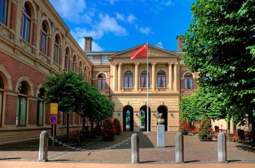 picture of Harmony building